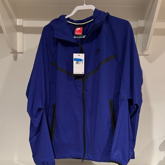 royal blue windbreaker nike